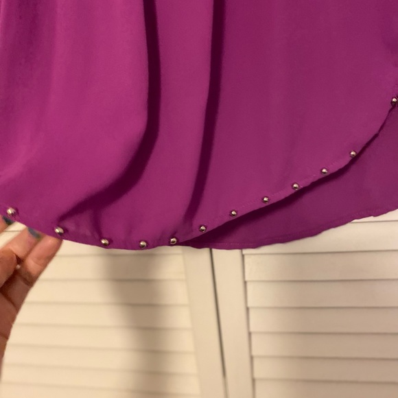 Pixley (Stitch Fix) Ladies Zania Fuchsia Silver Stud Detail Dressy Tank - XS - Picture 4 of 8